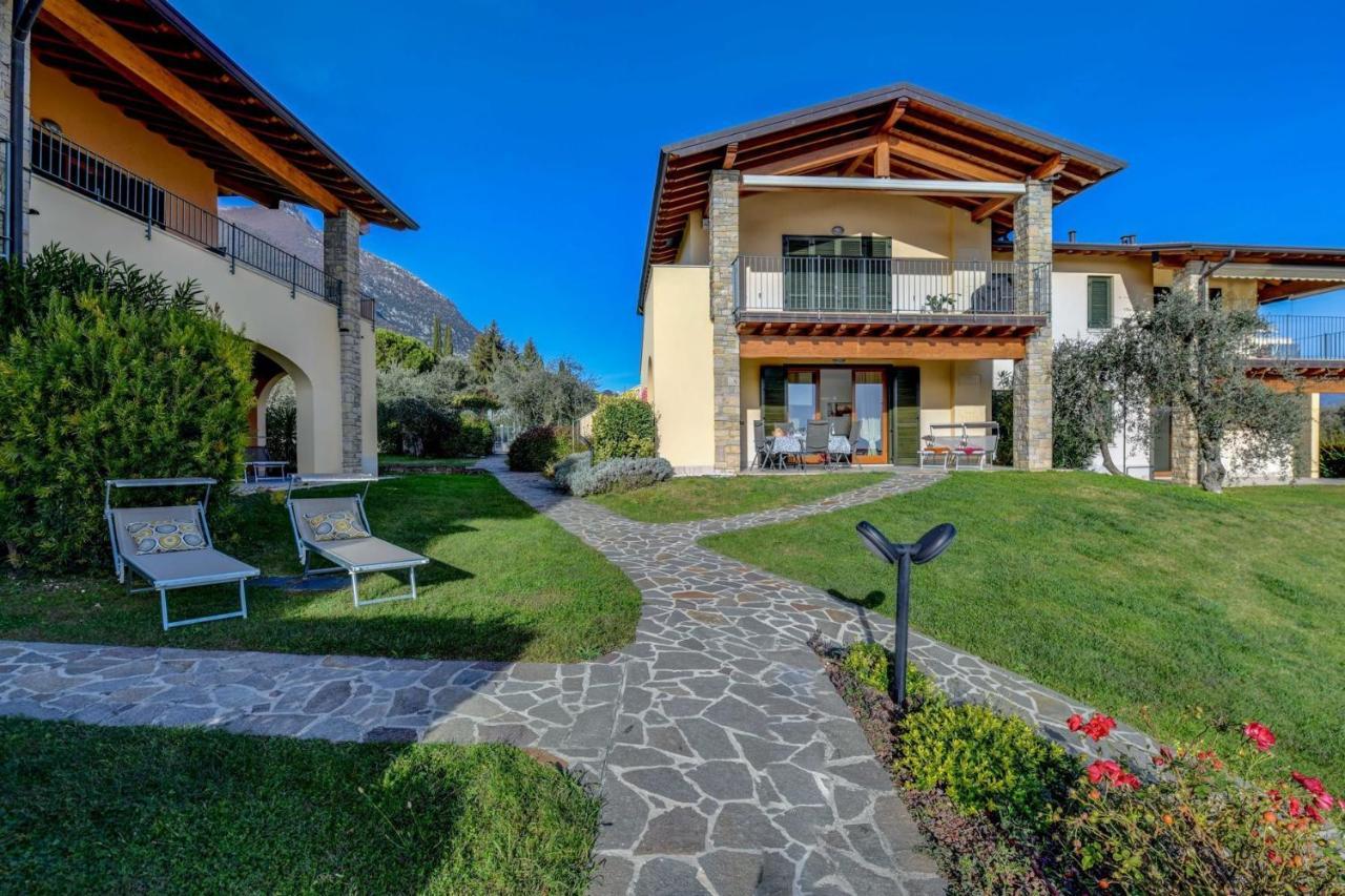 6 Happiness Apartment Toscolano Maderno Luaran gambar