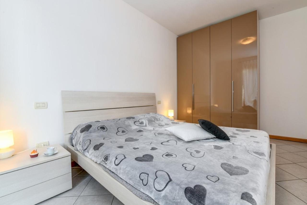 6 Happiness Apartment Toscolano Maderno Luaran gambar