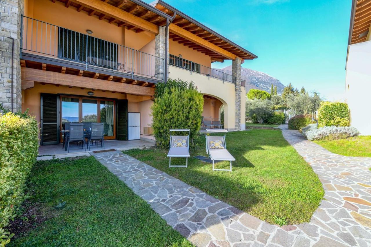 6 Happiness Apartment Toscolano Maderno Luaran gambar