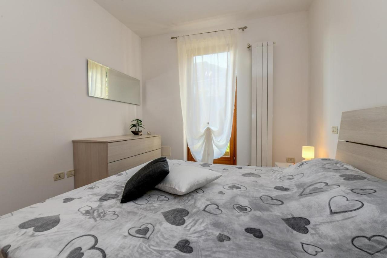 6 Happiness Apartment Toscolano Maderno Luaran gambar